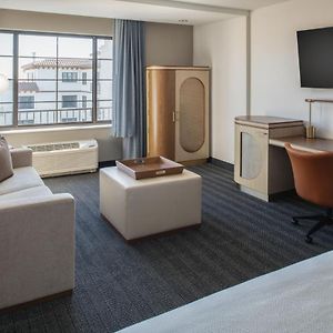 One-Bedroom King Suite Sofa Bed